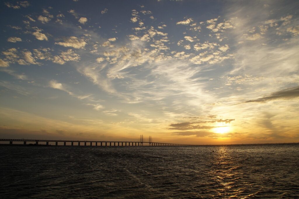 öresund, oresund bridge, bridge, evening atmosphere, malmö, nature, copenhagen, connection, baltic sea, sea, heaven, evening sky, sunset
